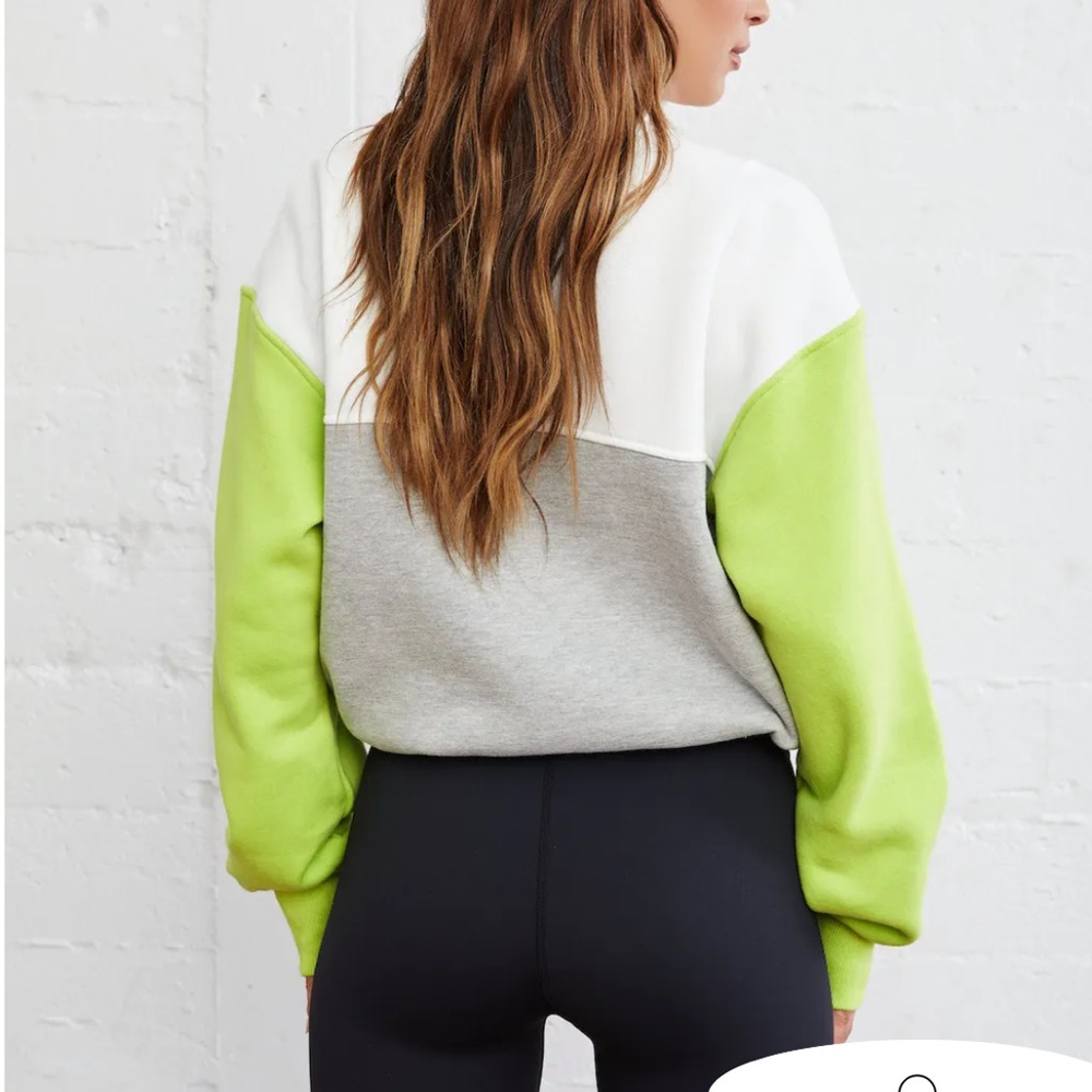 VICI athletic pullover - Picture 3 of 6